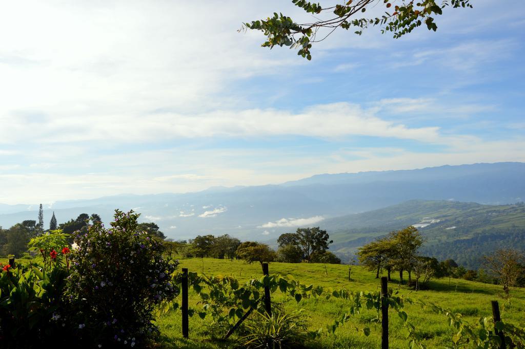 Guayabo Lodge Santa Cruz  Екстериор снимка