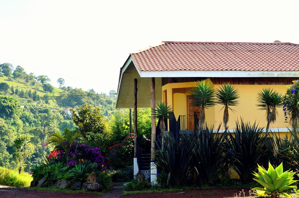 Guayabo Lodge Santa Cruz  Екстериор снимка