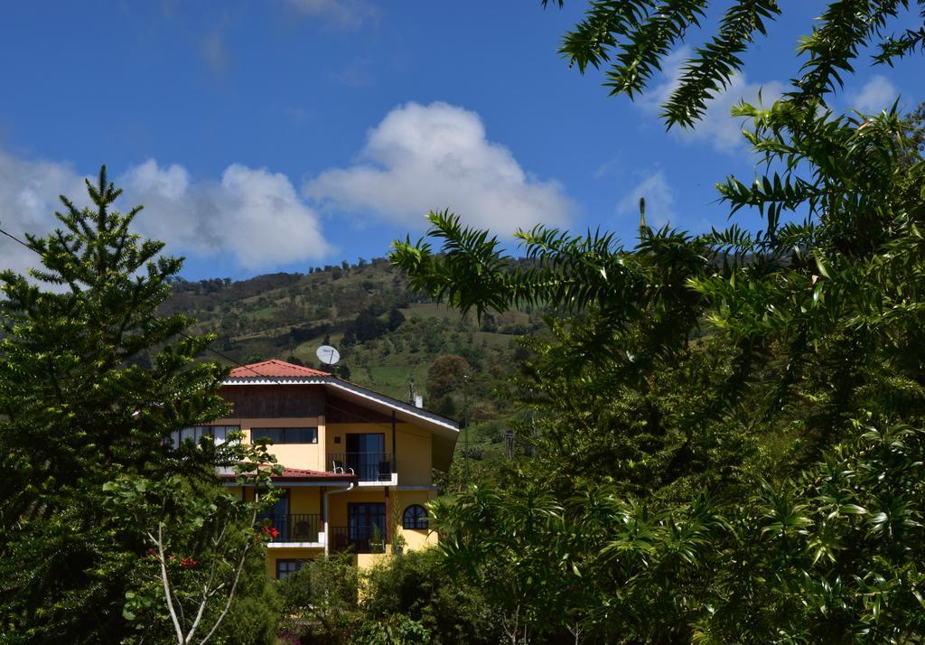 Guayabo Lodge Santa Cruz  Екстериор снимка